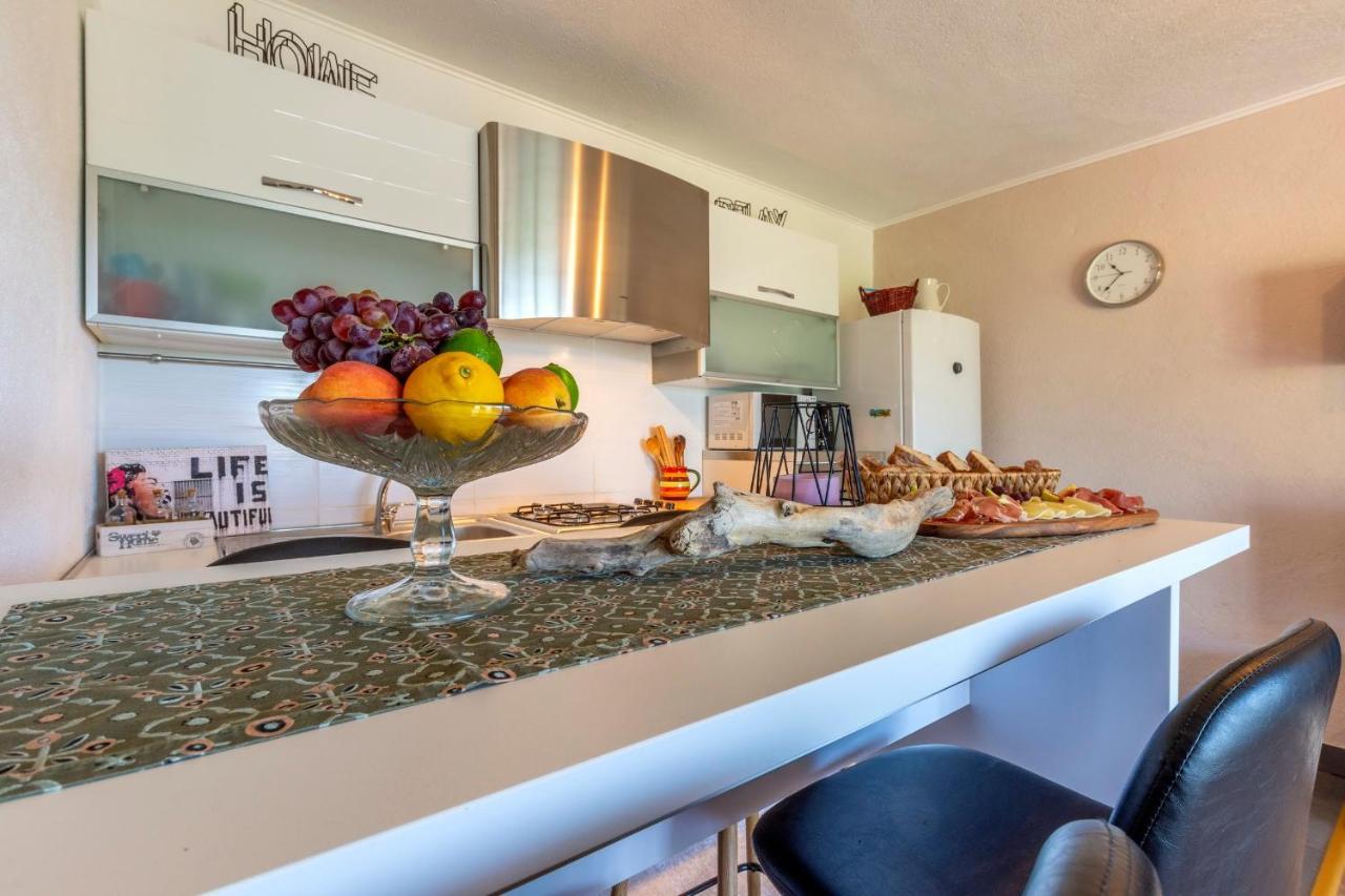 Apartman Ella Peracko Blato Esterno foto