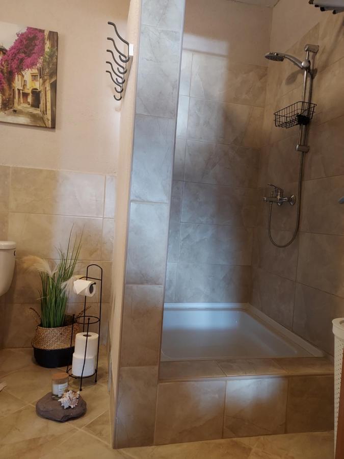 Apartman Ella Peracko Blato Esterno foto
