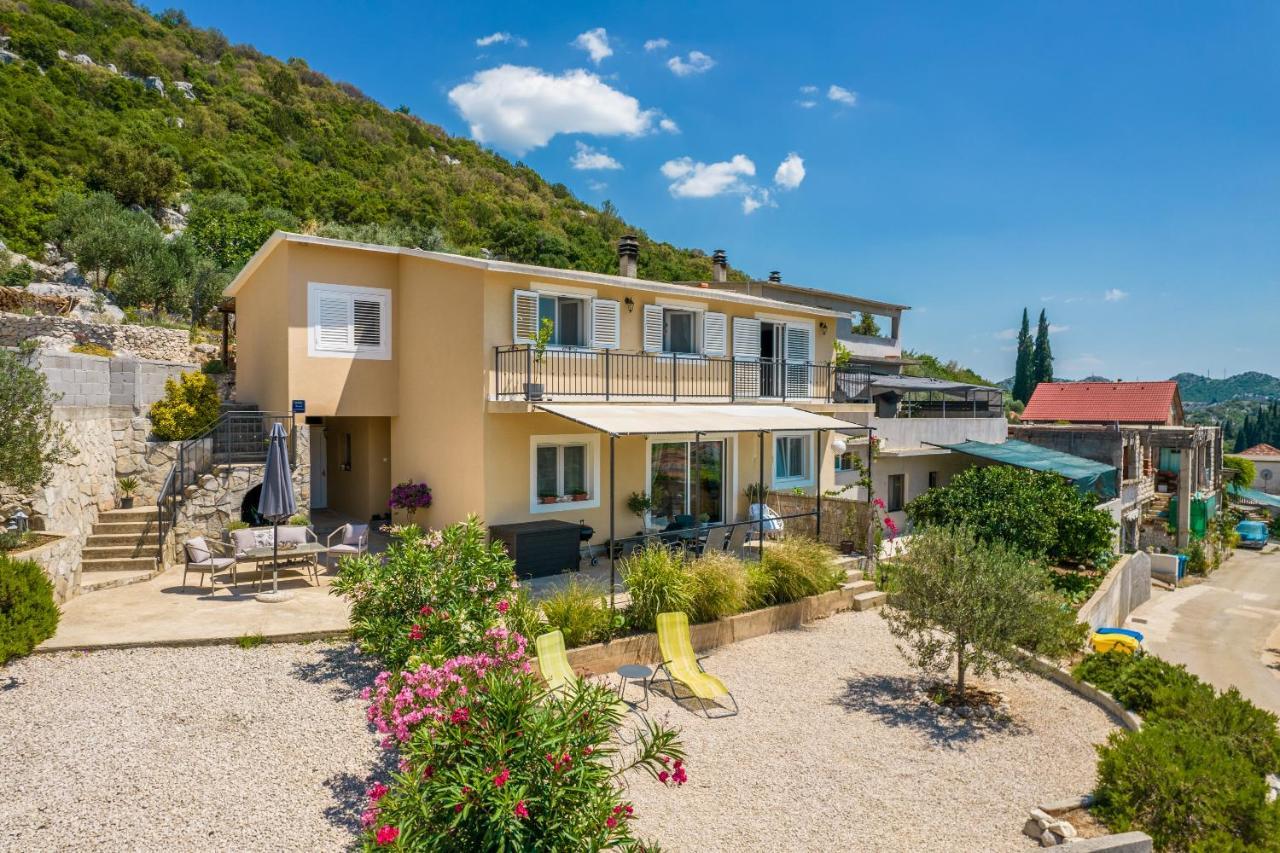 Apartman Ella Peracko Blato Esterno foto