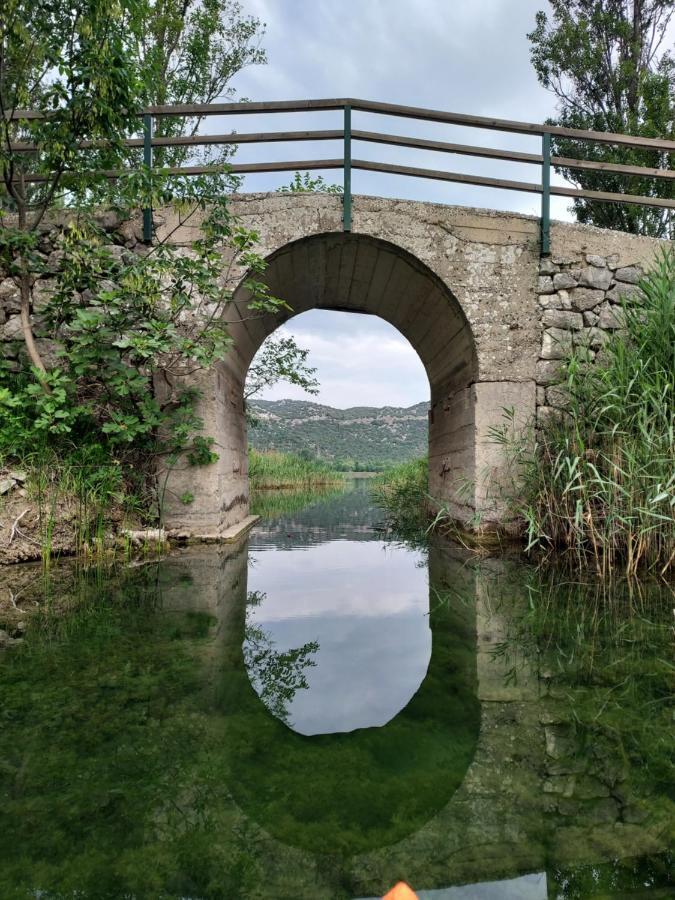 Apartman Ella Peracko Blato Esterno foto
